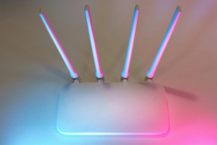 Wi-Fi: explican para qué sirve poner monedas o llaves arriba del router