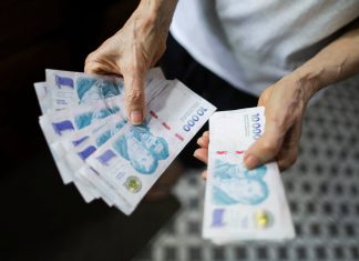 Actualizaron los salarios de los empleados públicos con regímenes especiales: de cuánto será y a quiénes alcanza