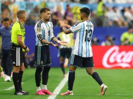 Alarma en la selección argentina: Cuti Romero fue reemplazado por Nicolás Otamendi por un dolor en la rodilla