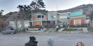 Conmoción en Chubut: una nena de cinco años murió al ser atacada por un perro cuando paseaba con su familia