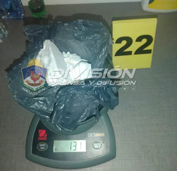 Detuvieron a una mujer que violó la prisión domiciliaria por narcotráfico en Neuquén