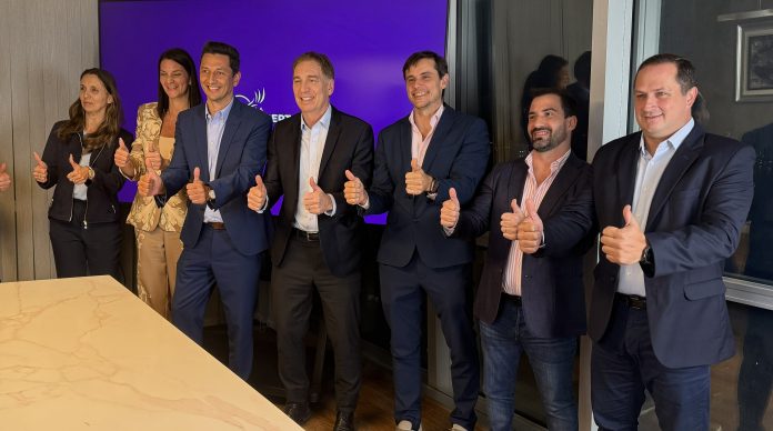 Diego Santilli visitó Misiones, evitó la interna del oficialismo provincial y se reunió con la dirigencia de LLA