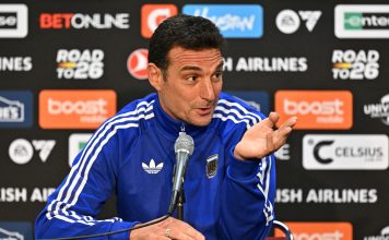 El emotivo ida y vuelta de Scaloni y Palermo en la conferencia de la Selección antes del debut: “¡Qué alegría verte!»