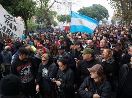 El Gobierno rechazó las críticas por el velatorio del Indio Solari: “Les ofrecimos Tecnópolis y nos respondieron que no”
