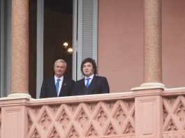El Gobierno se entusiasma con ampliar las alianzas regionales con victorias de la derecha en Colombia y Perú