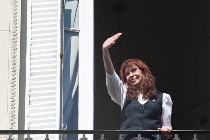 El kirchnerismo presentó un informe para cuestionar las condiciones de detención de CFK: “Es la única sometida a limitaciones”