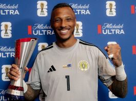 El show de 15 atajadas del arquero de Curazao en el inolvidable empate contra Ecuador que lo metió en la historia de los Mundiales