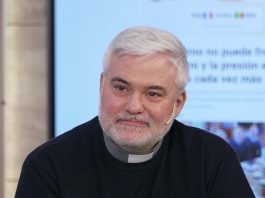 Es cura, predica por redes sociales y afirmó: “Muchos quieren superar la soledad”