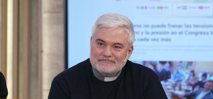 Es cura, predica por redes sociales y afirmó: “Muchos quieren superar la soledad”