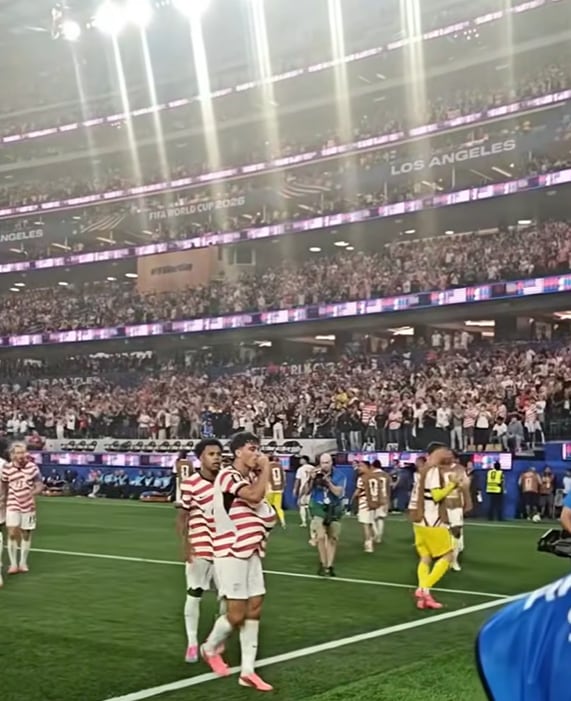 Gio Reyna anunció que será padre tras su gol en el Mundial y desató la euforia en el debut de Estados Unidos