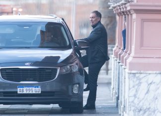 Karina Milei se reunió con Santilli y Martín Menem en medio de una inminente renuncia de Manuel Adorni