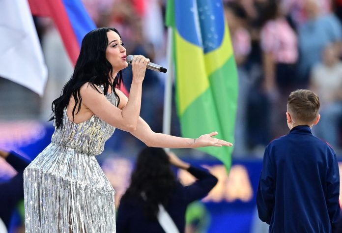 Katy Perry y Anitta en la pista y Tom Cruise y David Beckham en una tribuna llena de estrellas de Hollywood: así ha sido la inauguración del Mundial 2026 en EEUU, en vídeo