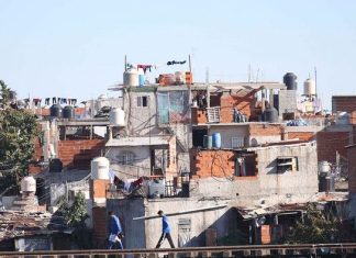 La AGN cuestionó los programas de vivienda en los gobiernos de Macri y Fernández: se gastaron $276 mil millones sin planificación