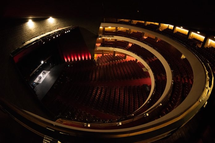 La increíble historia del Teatro Coliseo: el único auditorio del mundo que pertenece a Italia, pero está en Buenos Aires