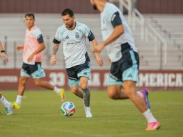 Las perlitas de la práctica abierta de la Selección: de Messi en el once titular ante Islandia al trabajo especial del Dibu Martínez