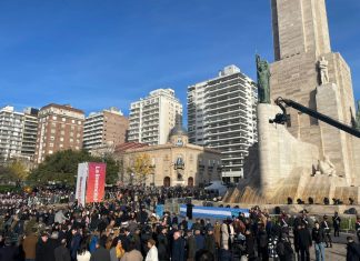 Los abrazos de Milei con Adorni y Bullrich y el desplante a Villarruel, en la previa del acto por el Día de la Bandera