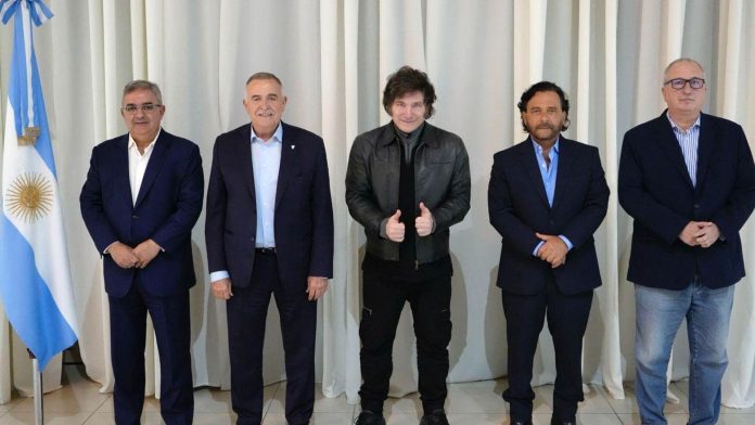 Los gobernadores aliados demoran una definición sobre Adorni en Diputados y esperan señales de la Casa Rosada