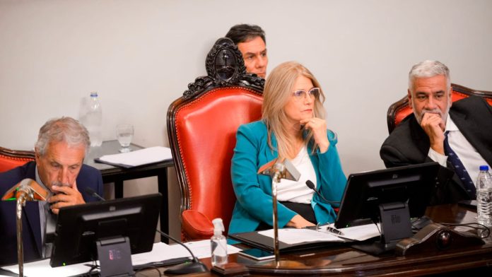 Magario frena el avance libertario en el Senado, pero asoma una puja en el PJ por el Consejo de la Magistratura
