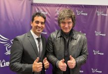 Milei y el daño infinito de Adorni: vocero nuevo, foto gastada
