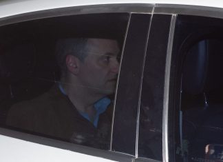 Nuevo gesto de respaldo: Manuel Adorni desayuna con Javier Milei en la Quinta de Olivos y evalúa llamar a la mesa política la próxima semana