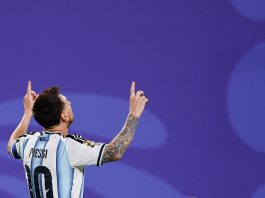 O juremos con gloria morir