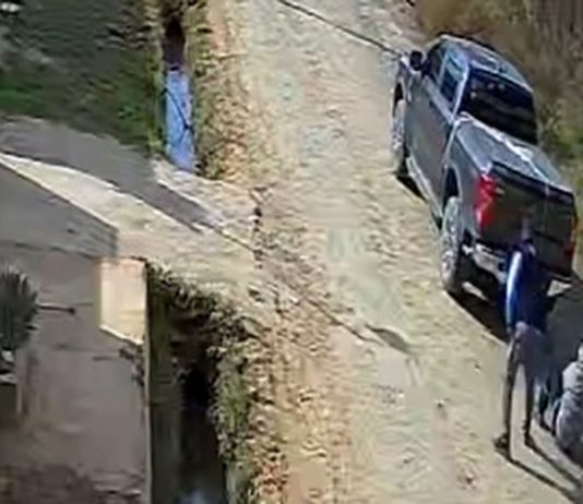 Robaron su comercio en Zárate, buscó al ladrón, lo ató a su camioneta y lo arrastró: “Esto le hago a las ratas”
