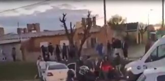Se conoció un nuevo video del hombre que manejó borracho una retroexcavadora y casi atropella a un motociclista