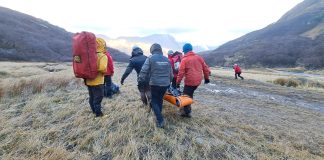 Tragedia en Ushuaia: así fue el operativo para rescatar los cuerpos del guía y la turista uruguaya que murieron en un glaciar