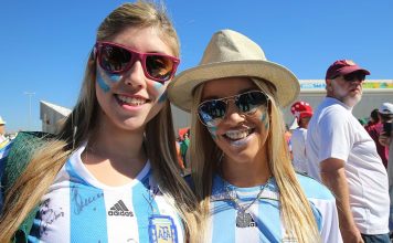 Un estudio aseguró que la hinchada argentina lidera el ranking de las más atractivas del Mundial: el llamativo rubro que ganó Scaloni