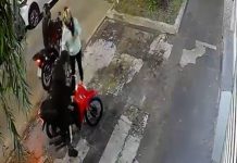 Video: le robaron la moto, activó un dispositivo antirrobo con descarga eléctrica y frustró el asalto