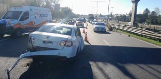 Brutal choque en Panamericana: dio marcha atrás, chocó contra otro auto y dos personas resultaron heridas