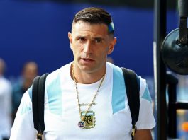 Dibu Martínez cambió su look para el decisivo partido del Mundial contra Cabo Verde: el recuerdo sobre Qatar que causó furor