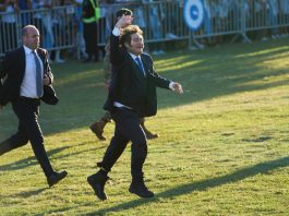 El Gobierno apuesta a que el buen clima mundialista se sostenga hasta el anuncio de la visita del Papa