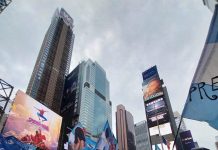 El multitudinario banderazo de los hinchas argentinos en Times Square antes de la final del Mundial