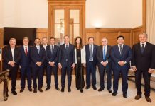 La Casa Rosada busca convencer a los gobernadores de incorporar colectoras para suspender las PASO