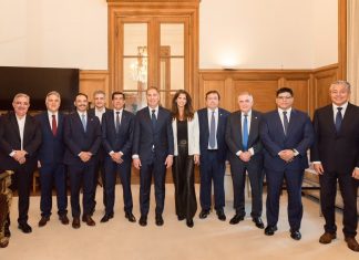 La Casa Rosada busca convencer a los gobernadores de incorporar colectoras para suspender las PASO