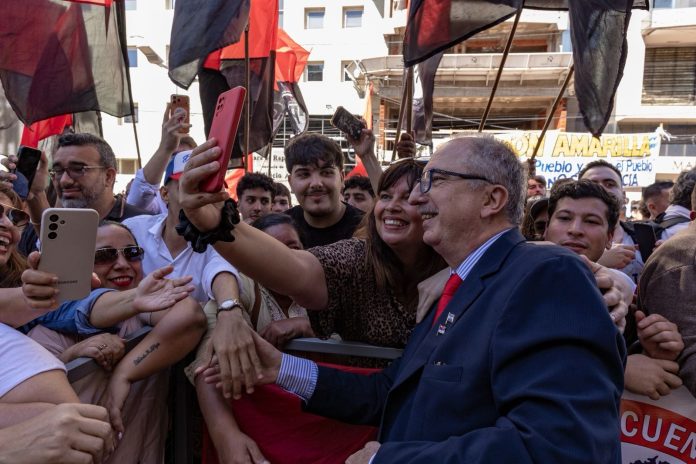 La crisis política en Misiones generó un parteaguas en el oficialismo: el gobernador Passalacqua suma adhesiones y Rovira pierde referentes