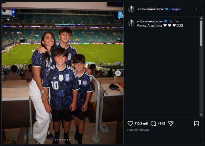 La foto que Antonela Roccuzzo repitió con sus hijos tras un nuevo gol de Messi y el triunfo de Argentina en el Mundial