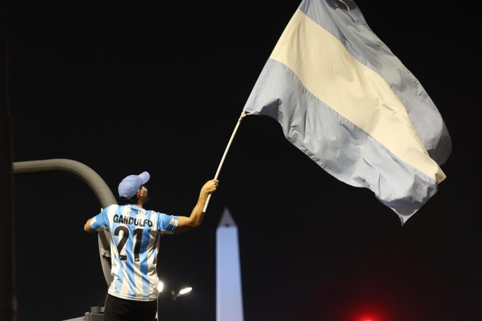 Las impactantes imágenes de la multitud que festejó la victoria de la selección argentina en el Obelisco