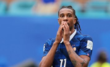 Las vacaciones de una figura de Francia tras el Mundial 2026: fiesta, mujeres y alcohol en alta mar