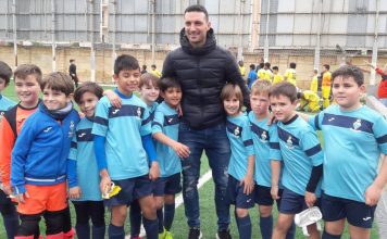 “Lo hizo a costo cero, por amor al fútbol”: el recuerdo de Scaloni en el equipo de barrio en el que comenzó a dirigir