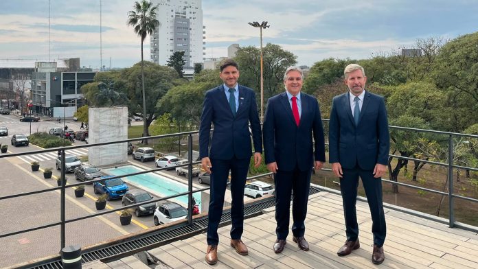 Los gobernadores de Córdoba, Santa Fe y Entre Ríos insistieron con el pedido de eliminación de las retenciones