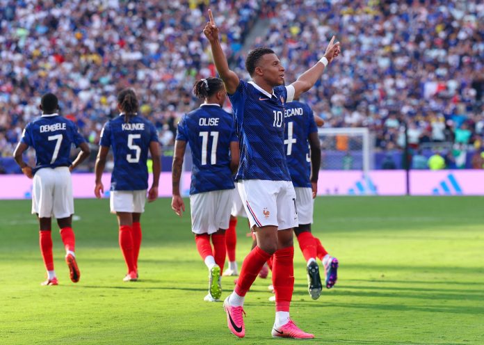 “Más fuerte que Pelé, Cruyff y Maradona”: el análisis de un medio de Francia sobre el inicio de la selección de Mbappé en el Mundial
