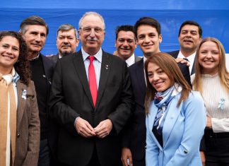 Misiones: el gobernador Passalacqua formalizó el quiebre con el caudillo Rovira y ya tiene sello propio para buscar la reelección