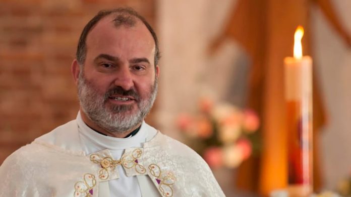 Nueva denuncia pública contra un sacerdote en Córdoba: su prima relató un abuso sufrido en la infancia