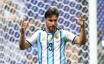Pasticceria Tagliafico: buscando raíces, el jugador de la Selección se cruzó en Génova con un posible pariente de 84 años