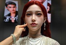 Presentaron un robot humanoide realista para combatir la soledad en el hogar
