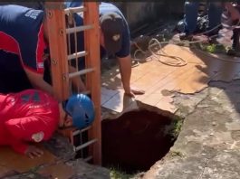 Rescataron a una mujer que cayó en un pozo de casi 12 metros mientras tendía la ropa en su casa