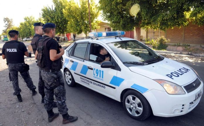 Robaron a otra conductora de aplicación de viajes en Mendoza