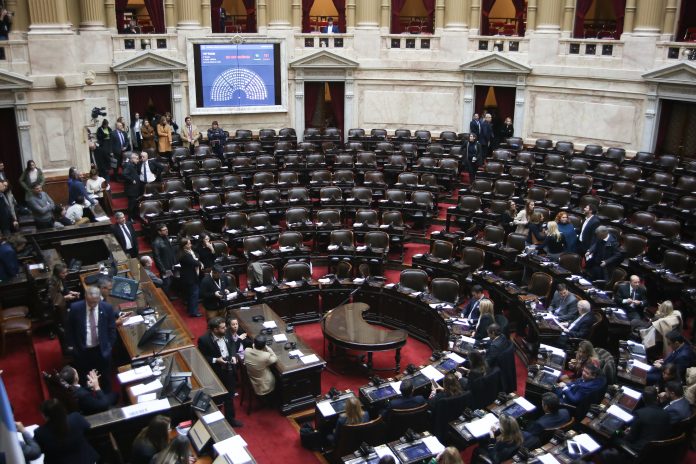 Sin proyectos del Poder Ejecutivo y con las comisiones cerradas, LLA paraliza la actividad en Diputados